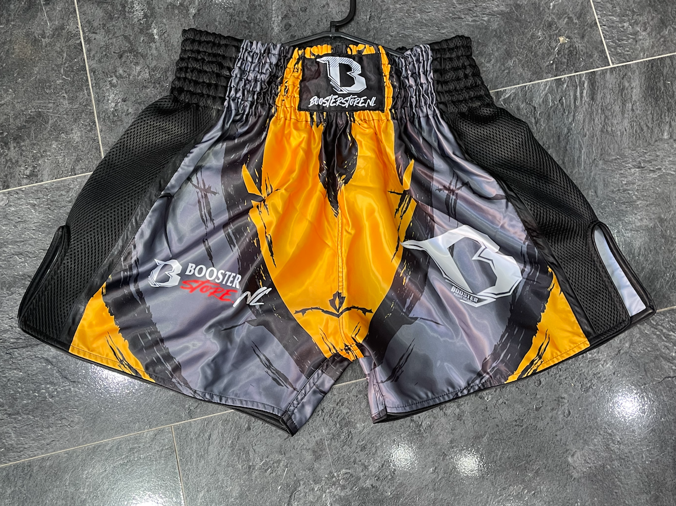 Golden Strike Booster Fight Short voor