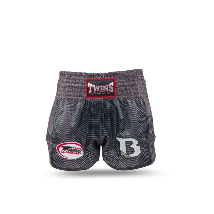 Twins Muay Thai kurz